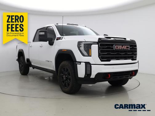 White 2024 GMC Sierra 2500 AT4