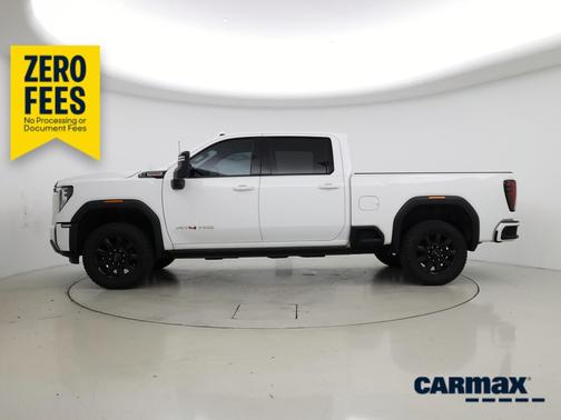 White 2024 GMC Sierra 2500 AT4