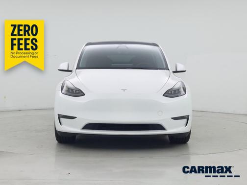 White 2023 Tesla Model Y Performance