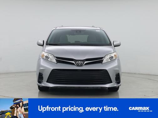 2018 Toyota Sienna LE