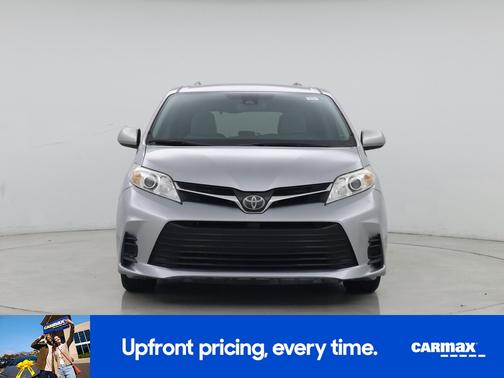 2018 Toyota Sienna LE