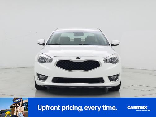 White 2016 Kia Cadenza