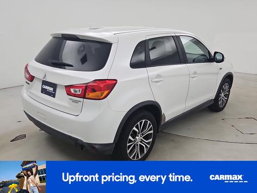 White 2017 Mitsubishi Outlander Sport ES