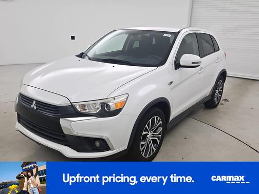 White 2017 Mitsubishi Outlander Sport ES