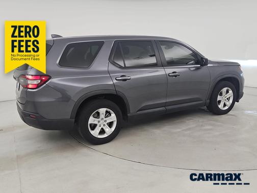 Gray 2023 Honda Pilot LX