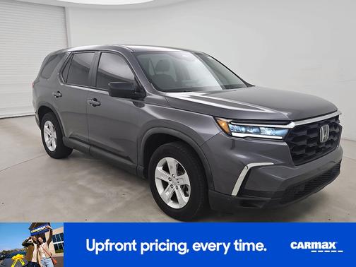 Gray 2023 Honda Pilot LX