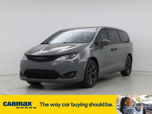2020 Chrysler Pacifica Touring