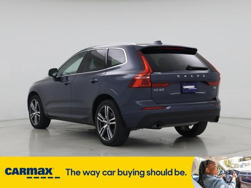 2021 Volvo XC60 T5 Momentum