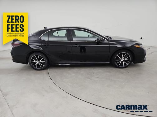 Black 2023 Toyota Camry SE