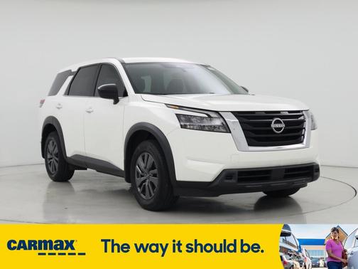 2023 Nissan Pathfinder S