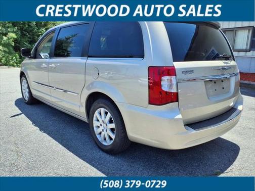 2015 Chrysler Town & Country Touring