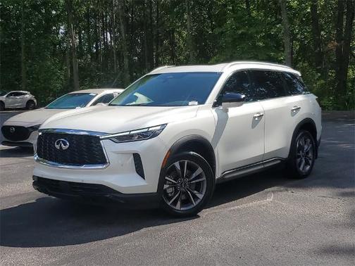 2024 INFINITI QX60 LUXE