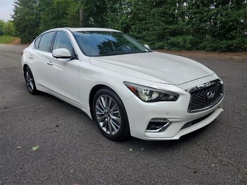 2024 INFINITI Q50 LUXE