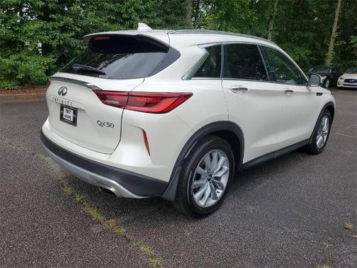 2022 INFINITI QX50 ESSENTIAL