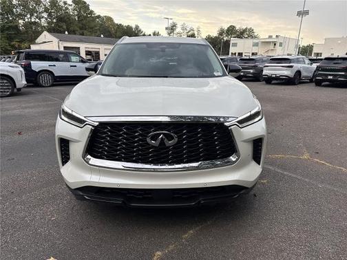 2025 INFINITI QX60 LUXE