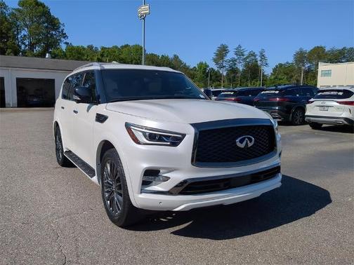 2024 INFINITI QX80 SENSORY