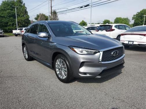 2023 INFINITI QX50 LUXE