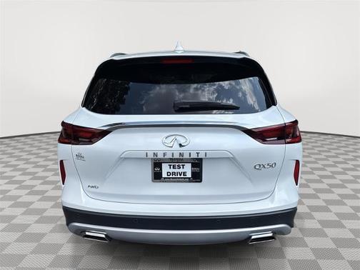 2025 INFINITI QX50 LUXE