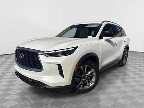 2025 INFINITI QX60 LUXE