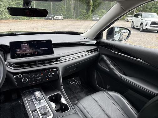 2025 INFINITI QX60 PURE