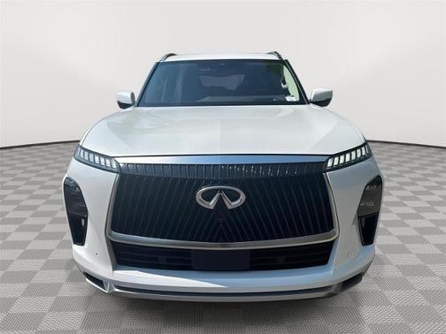 Radiant White 2025 INFINITI QX80 SENSORY