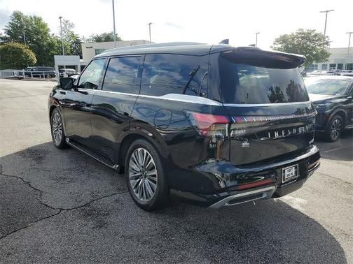 2025 INFINITI QX80 SENSORY