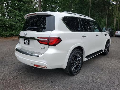 2024 INFINITI QX80 SENSORY