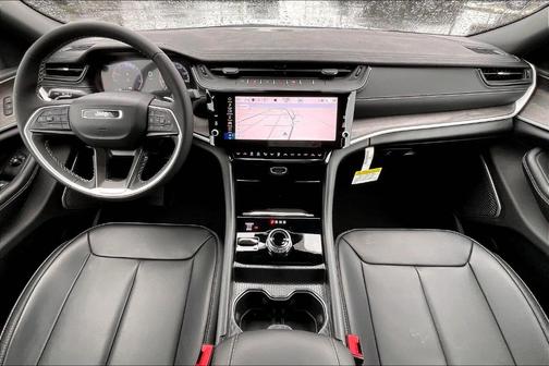 Silver Zynith 2026 Jeep Grand Cherokee Limited