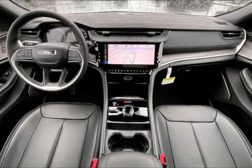 Silver Zynith 2026 Jeep Grand Cherokee Limited