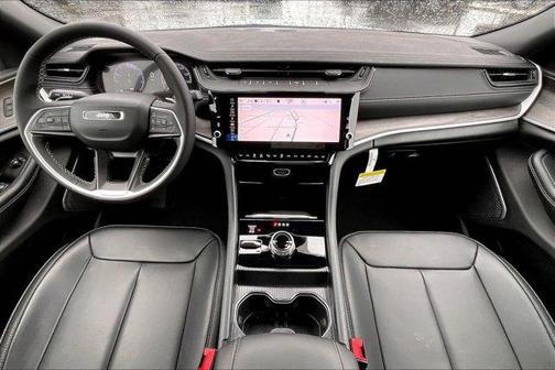 Silver Zynith 2026 Jeep Grand Cherokee Limited
