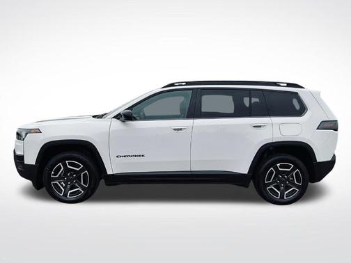 Bright White Clearcoat 2026 Jeep Cherokee LAREDO/LIMITED