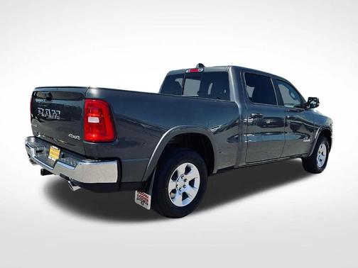 Granite Crystal Clearcoat Metallic 2026 RAM 1500 Big Horn/Lone Star