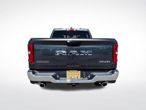 Granite Crystal Clearcoat Metallic 2026 RAM 1500 Big Horn/Lone Star
