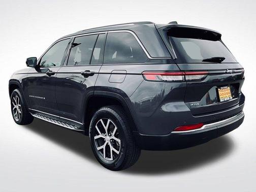 Metallic 2024 Jeep Grand Cherokee Limited