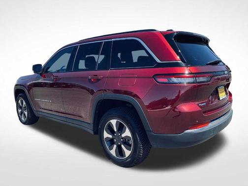Velvet Red Pearlcoat 2024 Jeep Grand Cherokee 4xe Base