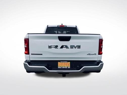 Bright White Clearcoat 2026 RAM 1500 Big Horn/Lone Star