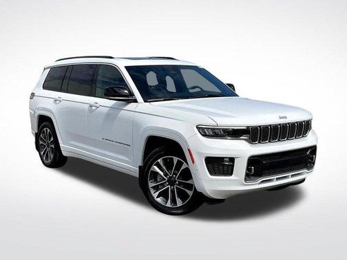 Bright White Clearcoat 2025 Jeep Grand Cherokee L Overland