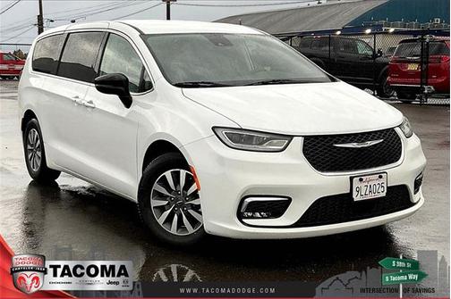 2024 Chrysler Pacifica Hybrid Select