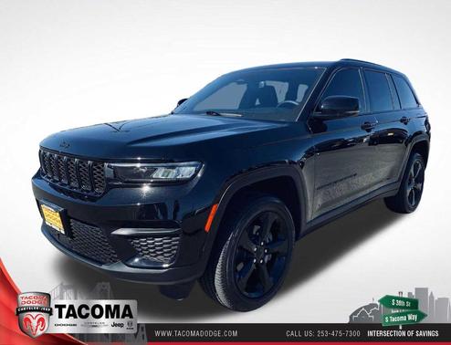Diamond Black 2023 Jeep Grand Cherokee Altitude