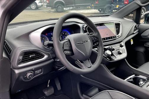 Silver Mist Clearcoat 2026 Chrysler Pacifica Limited