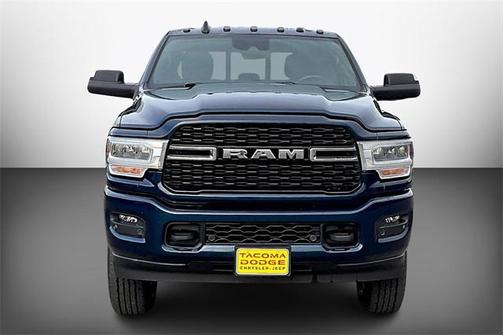 2022 RAM 3500 Big Horn Crew Cab 4x4 8 Box