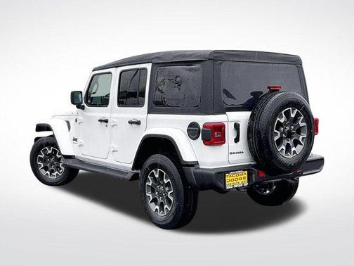 Bright White Clearcoat 2026 Jeep Wrangler Sahara