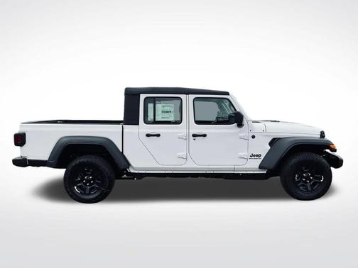 Bright White Clearcoat 2026 Jeep Gladiator Sport