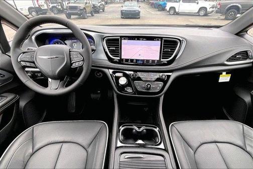 Silver Mist Clearcoat 2026 Chrysler Pacifica Limited