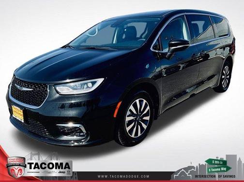 Brilliant Black Crystal Pearlcoat 2023 Chrysler Pacifica Hybrid Touring L