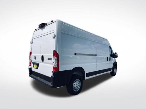 Bright White Clearcoat 2026 RAM ProMaster 2500 High Roof