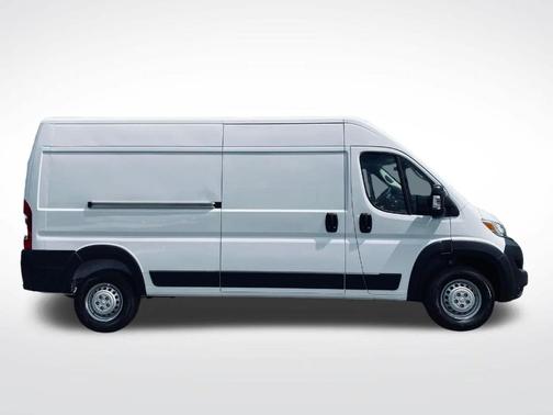 Bright White Clearcoat 2026 RAM ProMaster 2500 High Roof