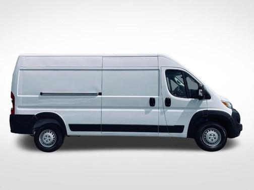 Bright White Clearcoat 2026 RAM ProMaster 2500 High Roof