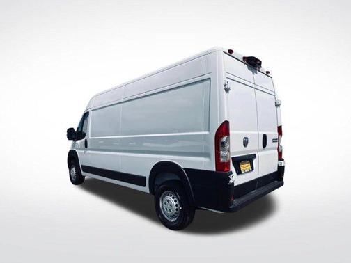 Bright White Clearcoat 2026 RAM ProMaster 2500 High Roof