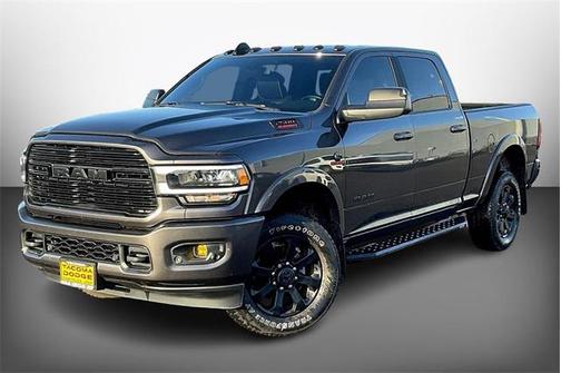 2022 RAM 2500 Laramie Crew Cab 4x4 64' Box